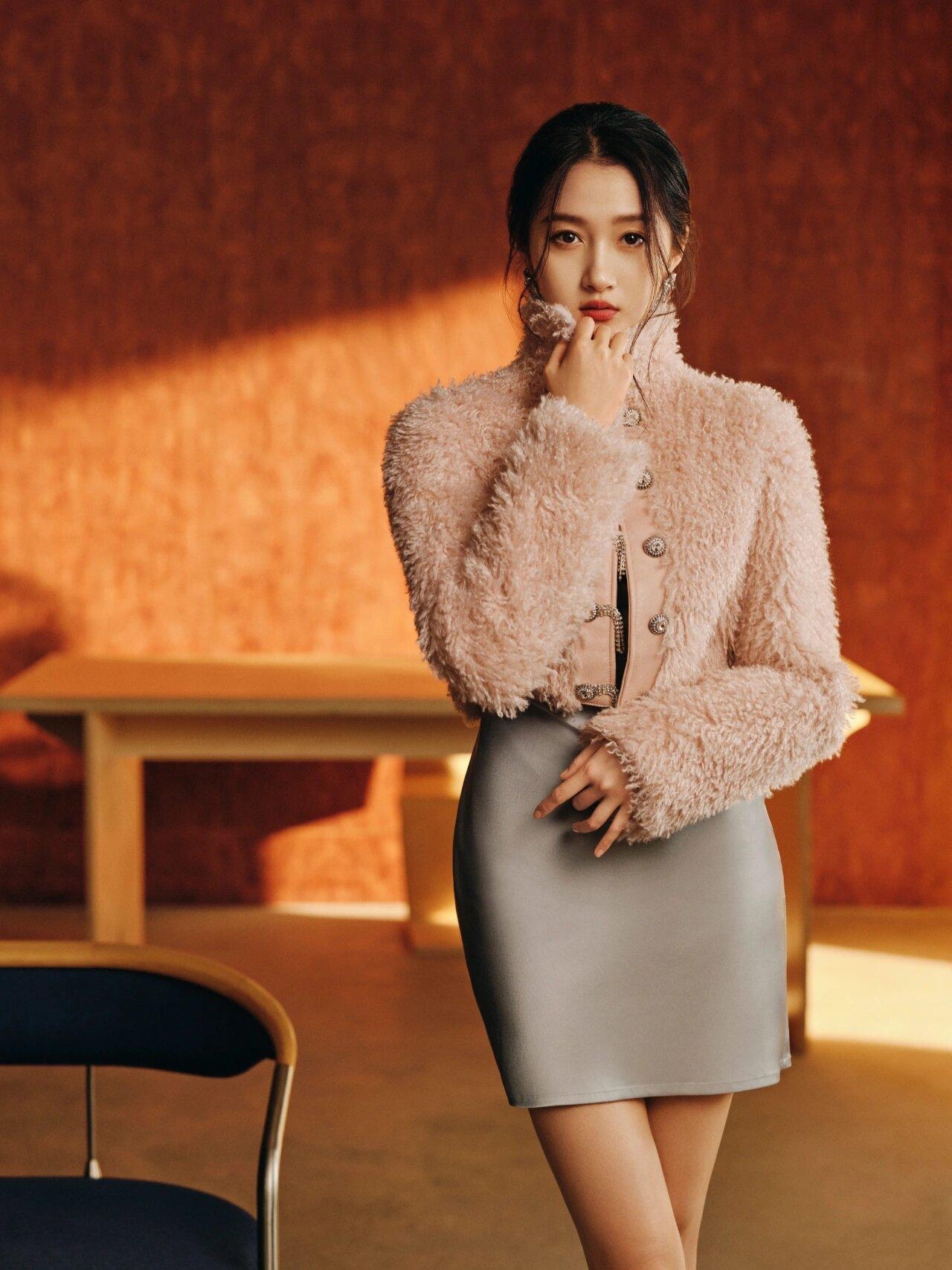 女明星的小香风穿搭合集之关晓彤第三篇