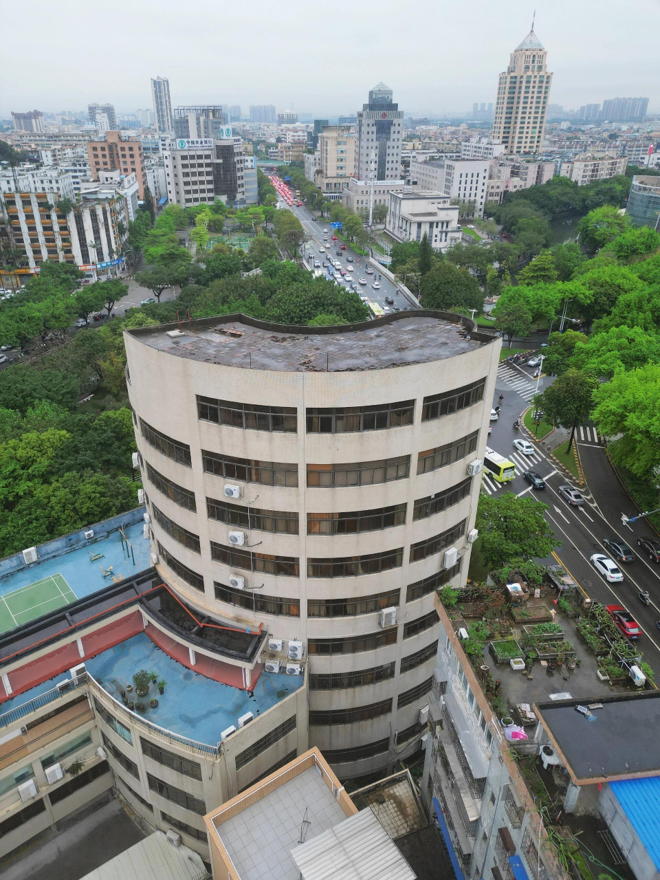 圆弧形建筑案例图片