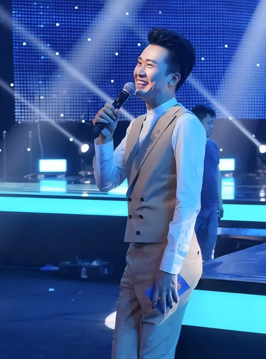 回顾42岁的央视主持人杨帆才是真的人生赢家看他的生活就知道了