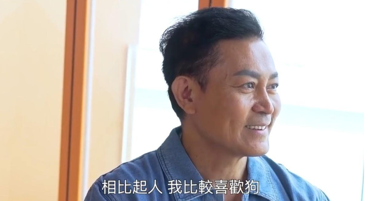 回顾去世后无子女送终的6位男星以为风光一生其实惨淡收场