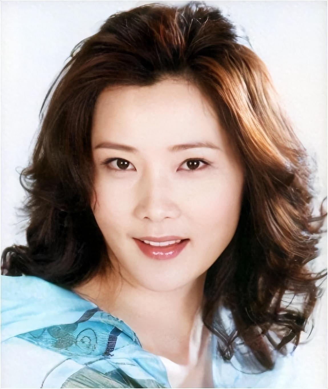 何赛飞:和丈夫丁克10年愁坏婆婆,35岁高龄产子全家乐开怀