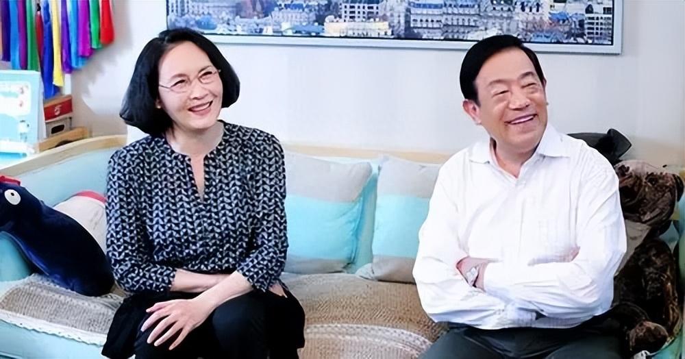回顾著名演员高明事业婚姻都很坎坷退休后给儿子女儿买房