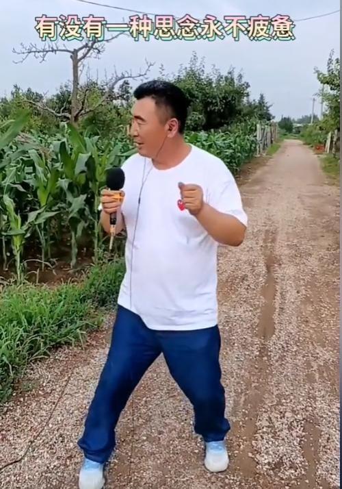 马玉琴作为一个二人转艺术家,喜欢的是风花雪月.