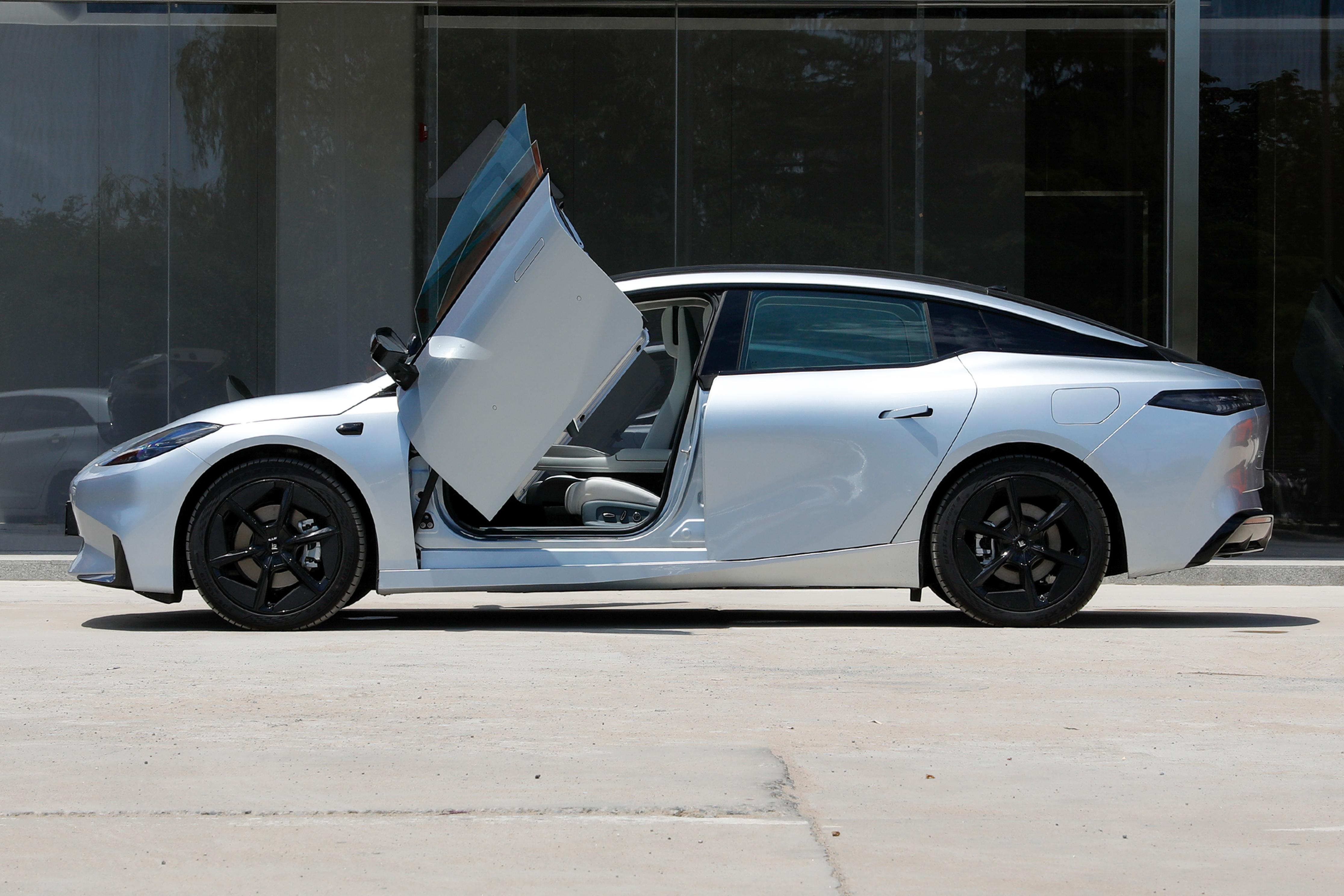 最便宜的剪刀门车型轴距2920mm这车到底值不值