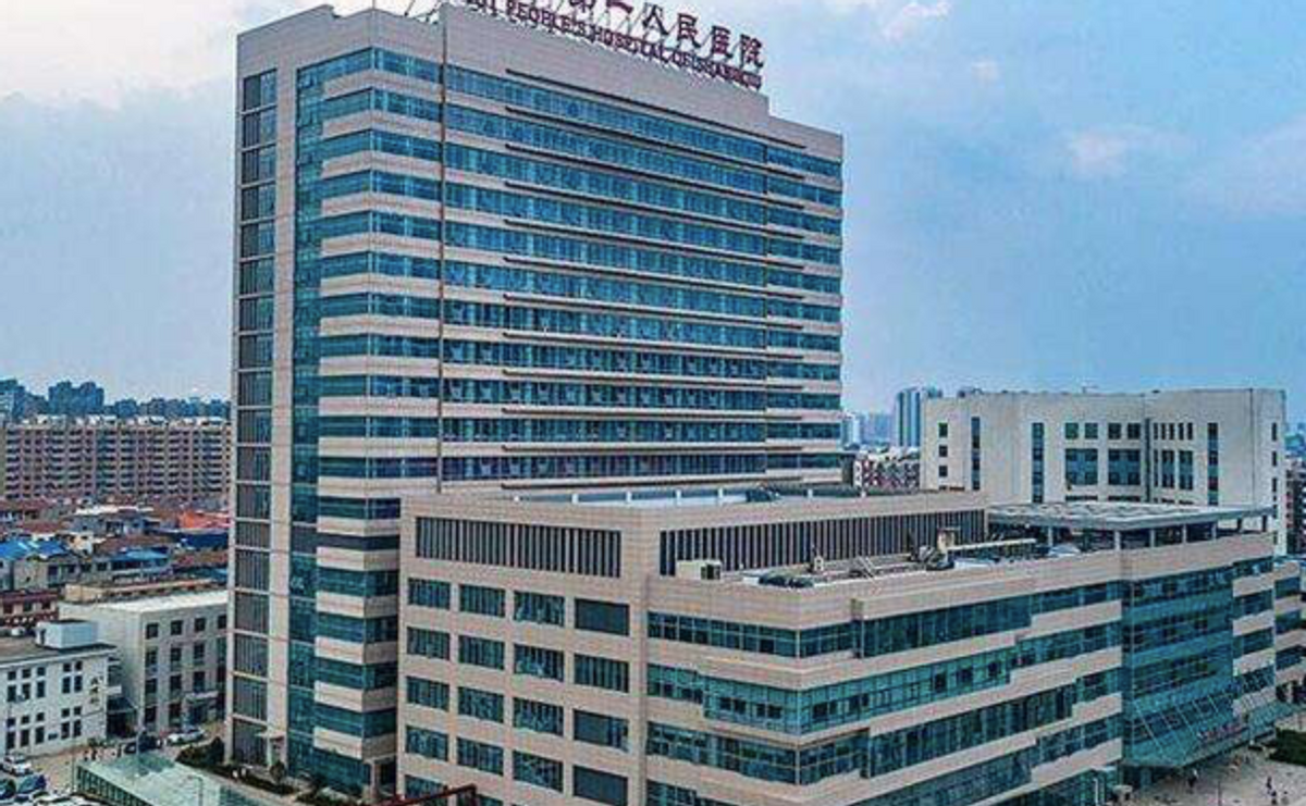 结婚前,刘红就是民权县水利局的女工,婚后又在丈夫的支持下开了一家