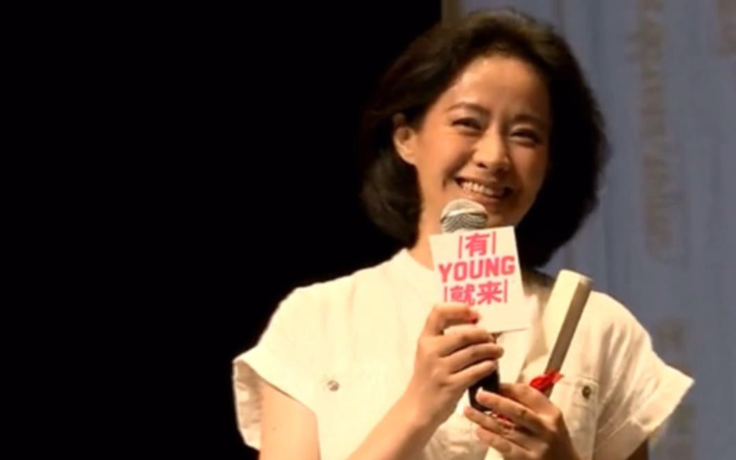 嫁大13岁名导被捧红丈夫病逝后不愿再演戏55岁至今未婚无子嗣