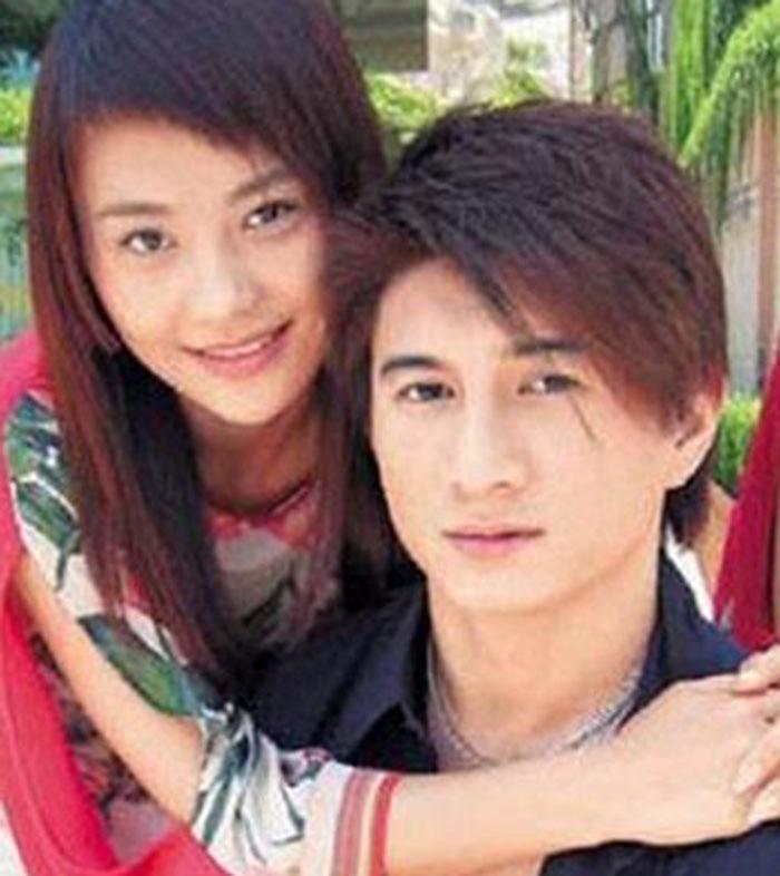 回顾刘诗诗嫁大17岁吴奇隆婚后八年有幸福也有泪水