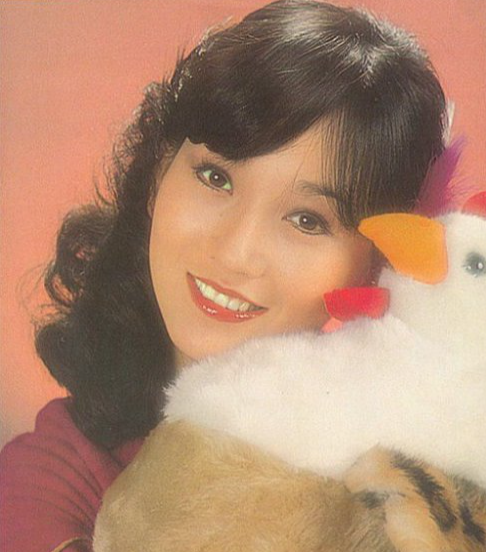 回顾冻龄女神赵雅芝三个儿子是她的骄傲