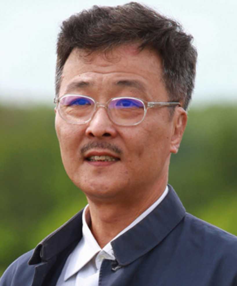 回顾钱波曾和妻子分居16年一生无儿无女如今怎么样了