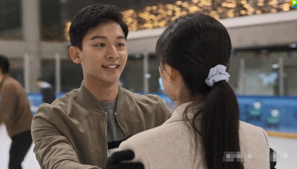 这部剧是2021年播出的,但仍到现在仍有不少观众在重刷.