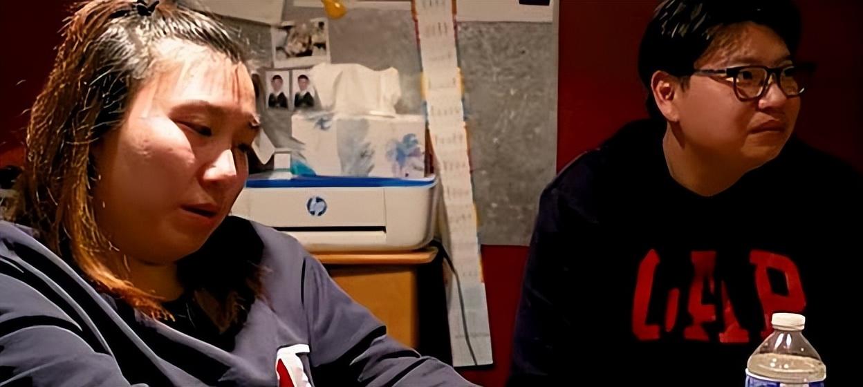 回顾香港女教师全家移民英国老公说宁当乞丐也不回国过得如何