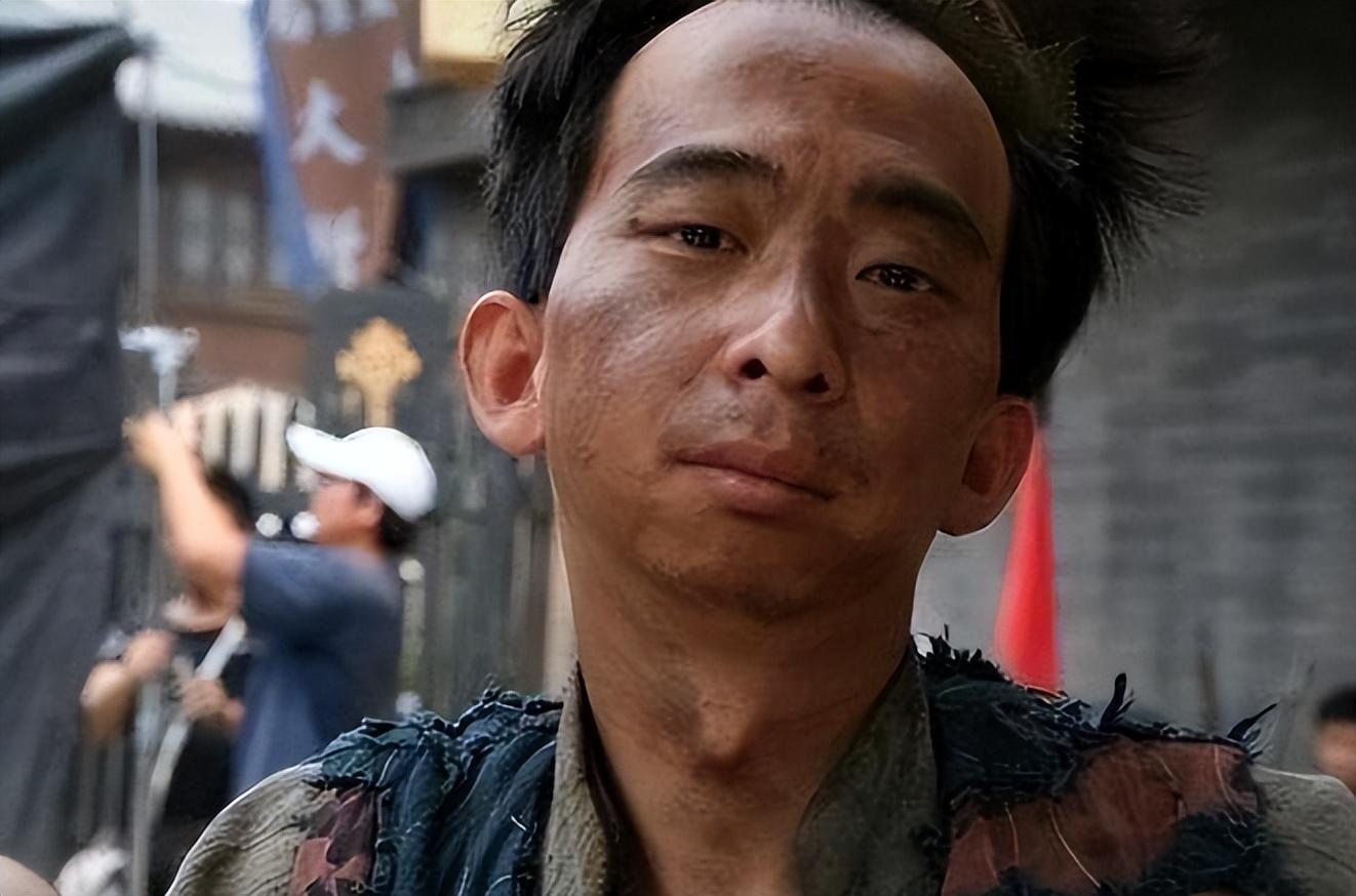 回顾:巨兴茂,演了24年配角终成导演,今娶美妻成人生赢家