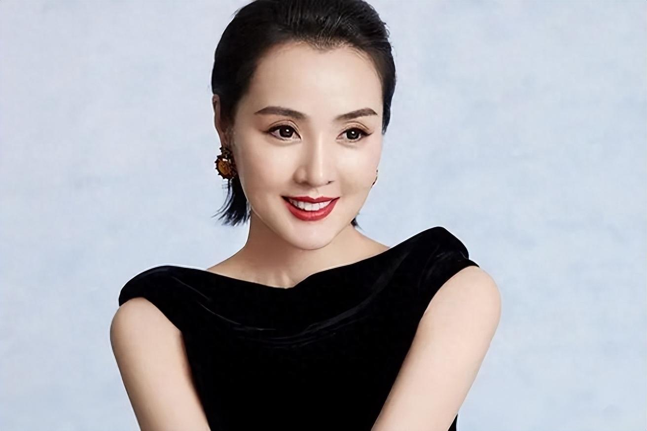 姜宏波:运动员转行当演员,出道26年0绯闻,50岁依旧未婚