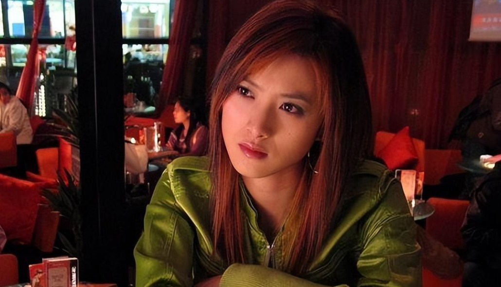 回顾43岁被婆家宠上天嫁给名导的隋俊波如今怎么样了