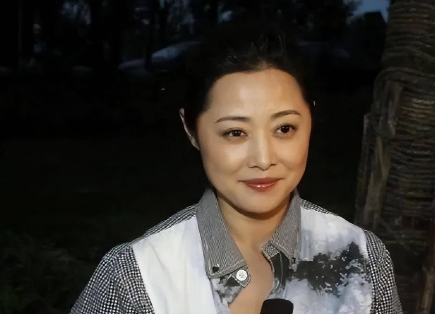 刘蓓三婚携子再嫁前夫亲儿子是她的骄傲明星继子让她烦恼