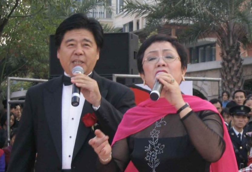 回顾见不到的10位歌唱家以为他们只是退出舞台其实悄然离逝