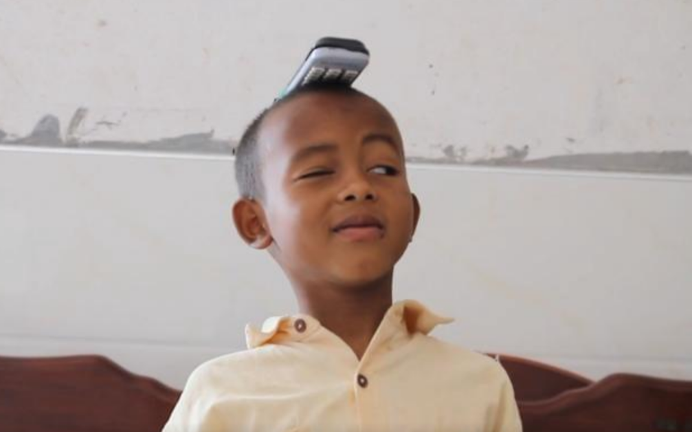 2010年浙江农村奶奶收养的黑人男孩如今为报恩立下目标考浙大