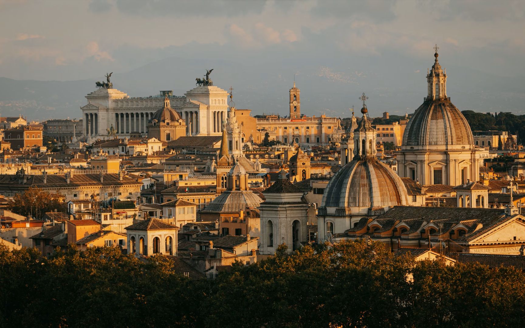 意大利热门旅游景点推荐:这座魔幻3d城国家,等你来挑战!