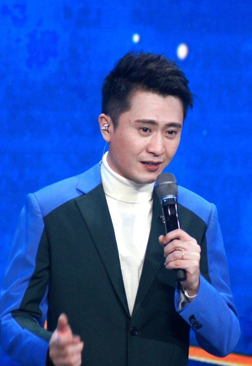 回顾42岁的央视主持人杨帆才是真的人生赢家看他的生活就知道了