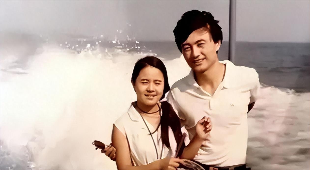 回顾刘纯燕一桩心事终了却独生女订婚303天后和金龟婿正式结婚