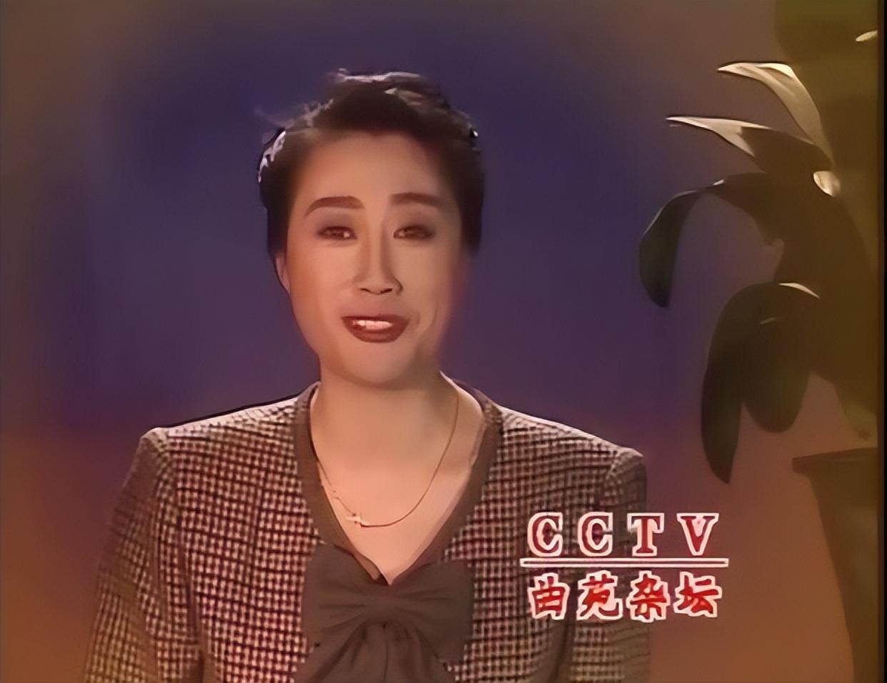 1991年,央视推出了一档名为《曲艺杂坛》的节目,由汪文华主持.