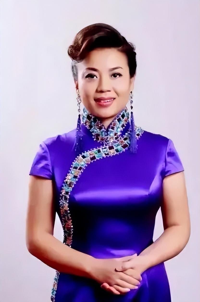 回顾张也55岁还未婚和62岁的吕继宏互相陪伴多年不结婚也幸福