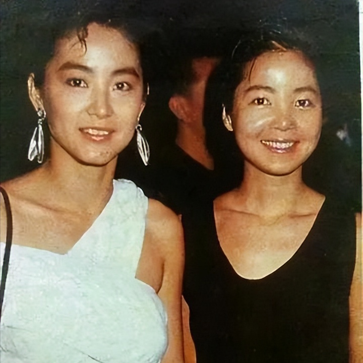 高凌风被琼瑶捧红靠冬天里的一把火爆火患血癌无人送终