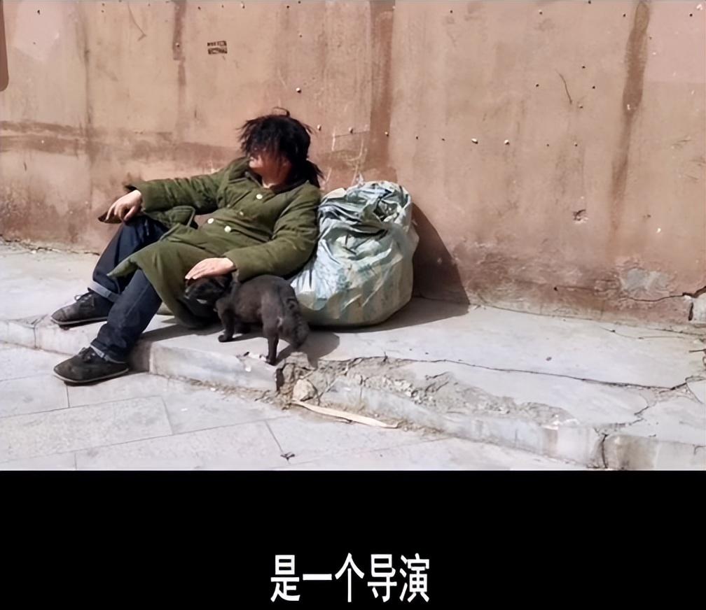 路边捡到一个乞丐爷爷短剧