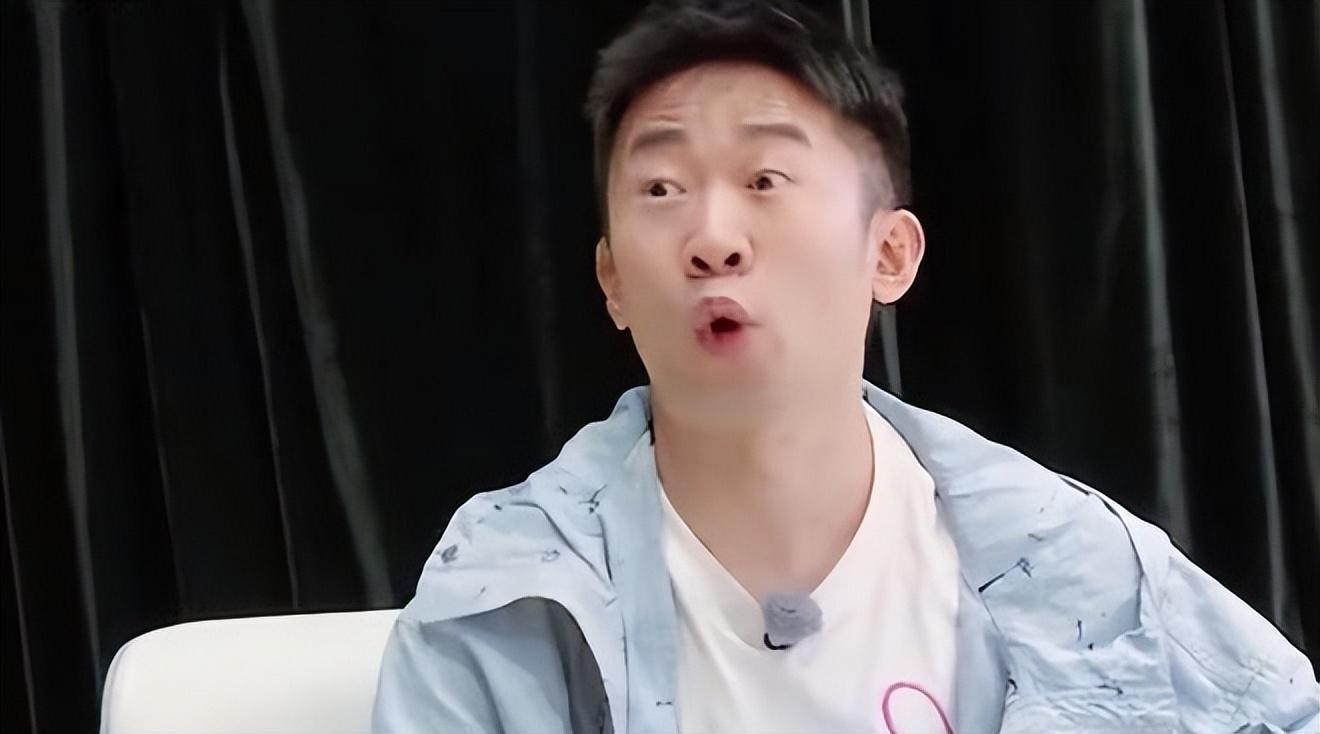 从被嫌弃的表情帝到撑起内娱半边天杨迪成名之路有多艰难