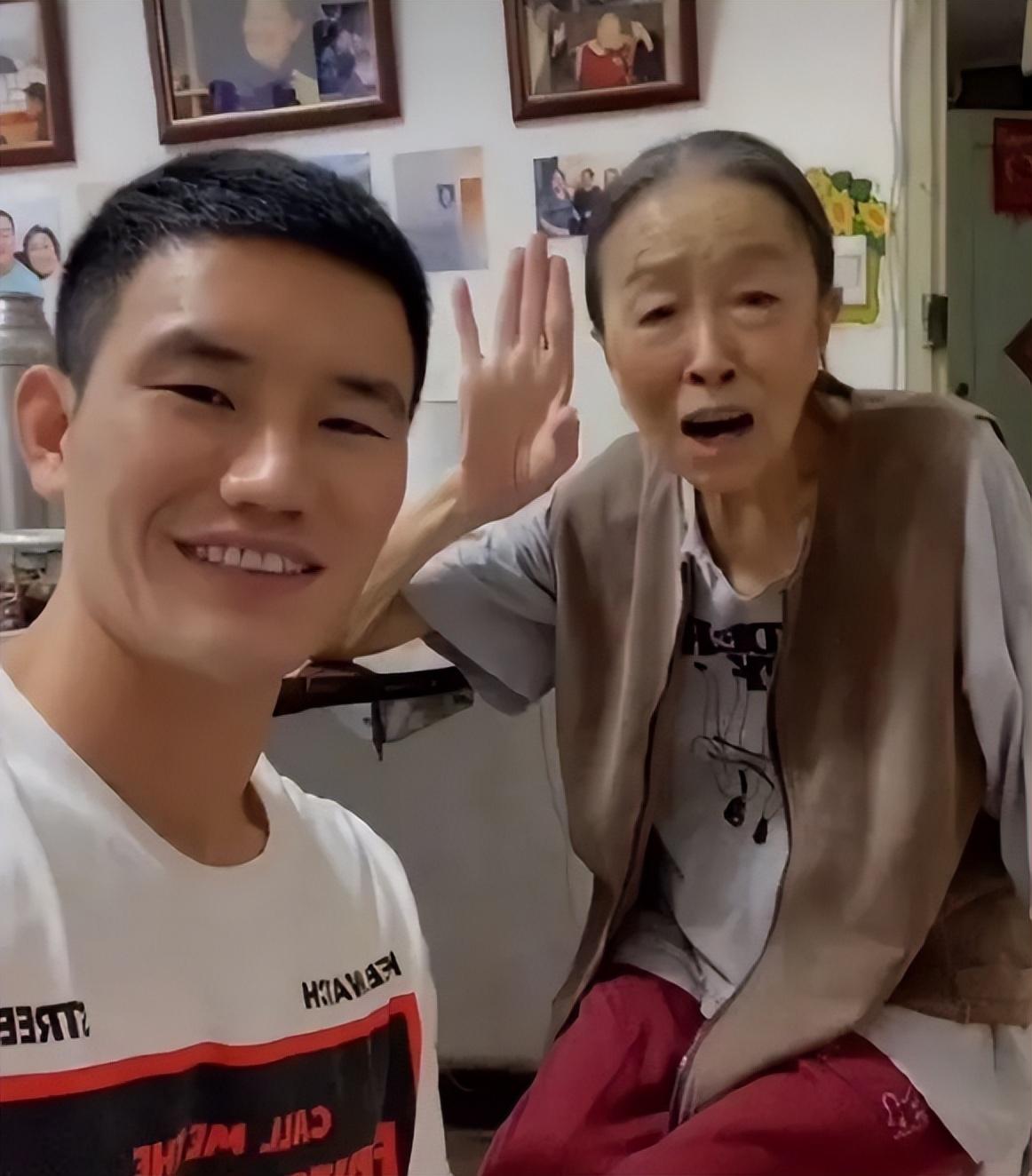 回顾张少华去世2年多最愧疚的人是儿子老伴的深情守护让人泪目