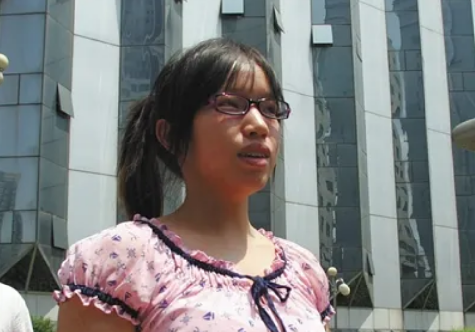 2004年湖南女生被人顶替上大学顶替者父亲认识我是你的荣幸