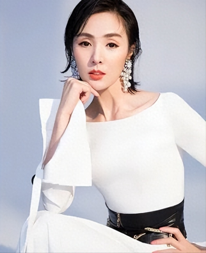 姜宏波:运动员转行当演员,出道26年0绯闻,50岁依旧未婚