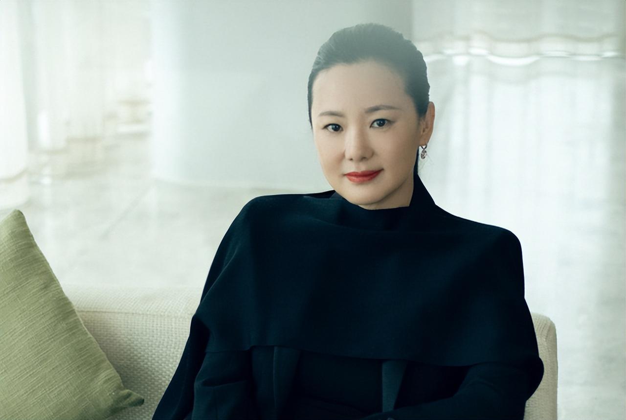 幸运的咏梅嫁王菲初恋夫妻恩爱20余载甘做女配24年终成影后