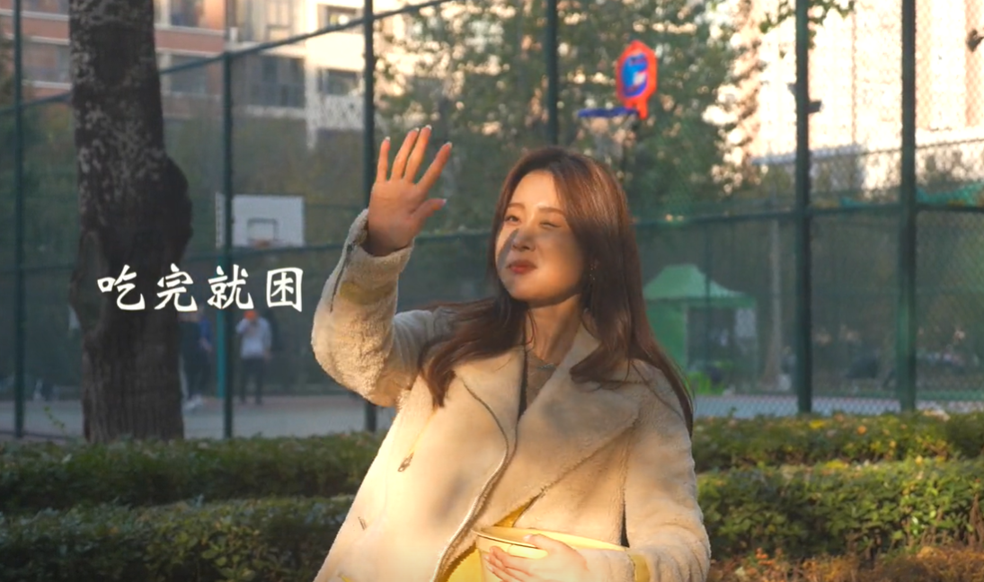 自媒体行业对于外来的韩国人丹丹而言,是一条不错的出路.