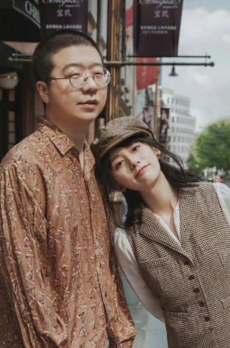 第二组:魏大勋 李诞