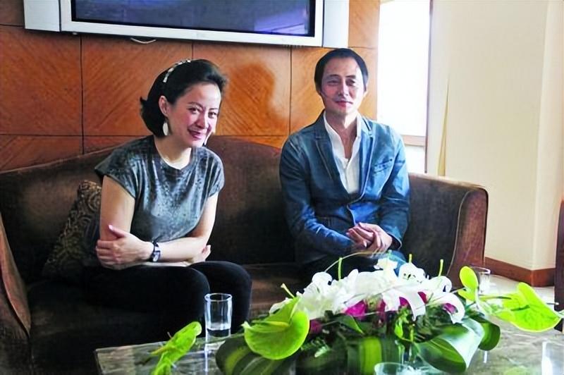 那一年,她有幸被导演冯小刚发掘.