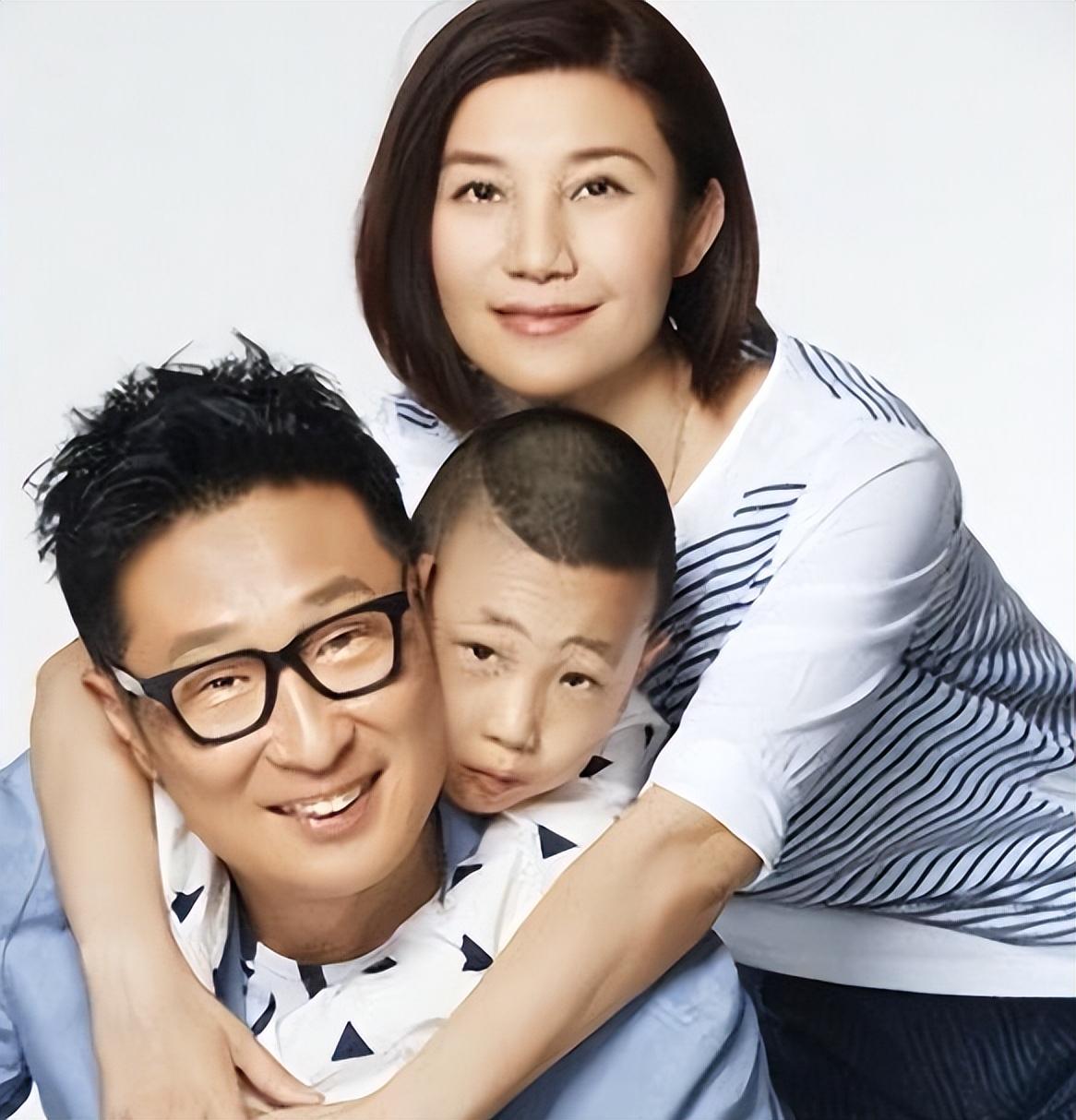 天津大姐林永健17岁入行33岁娶最美军花奋斗20年终成名