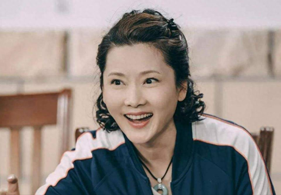 她因长相太美无人敢追父亲为她终身不娶她的魅力究竟有多大