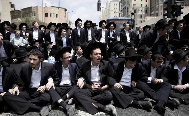 现代犹太人:说它是一个民族,其实更像是个国际资本俱乐部