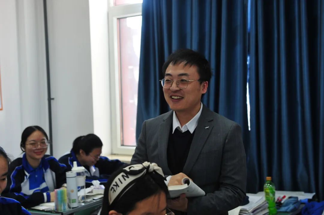 大庆铁人中学名师 张睿