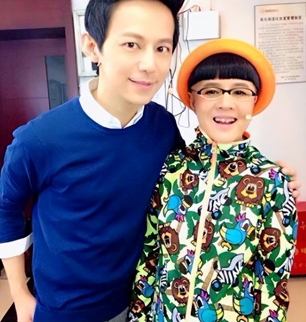 回顾金龟子刘纯燕我生命中没有退休两个字永远跟孩子们在一起