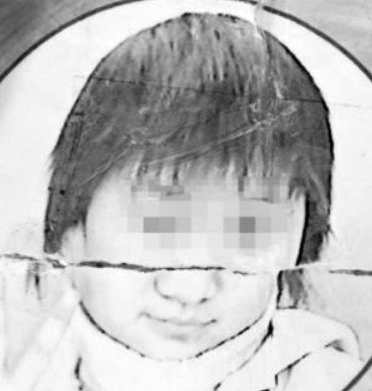 2009年,齐萍萍勒死父母后淡定共处4天,直言:他们总说