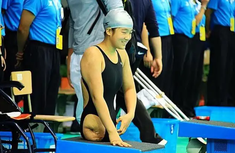 回顾感动中国的篮球女孩钱红艳现在成了大姑娘过得怎么样