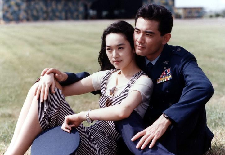 回顾赵文瑄一生未婚如今63岁在乡下养猫种花