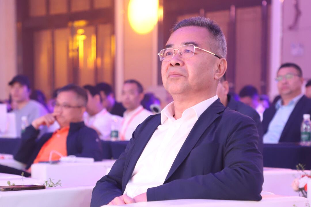 2034东莞民企论坛火热来袭马可波罗控股黄建平亲授超级生产力秘诀更