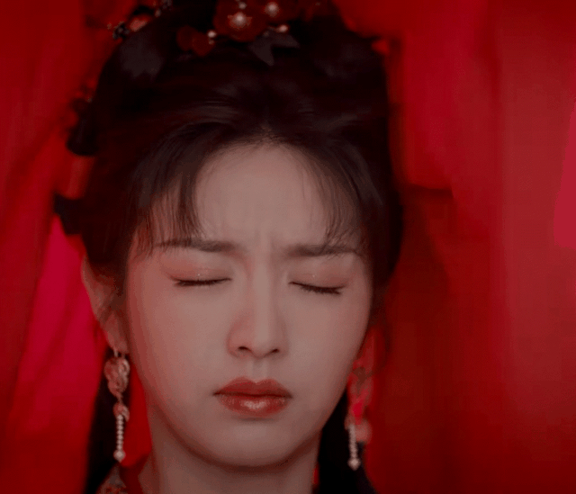 回顾明明是演同一角色以前的vs现在的才知道审美降级多严重