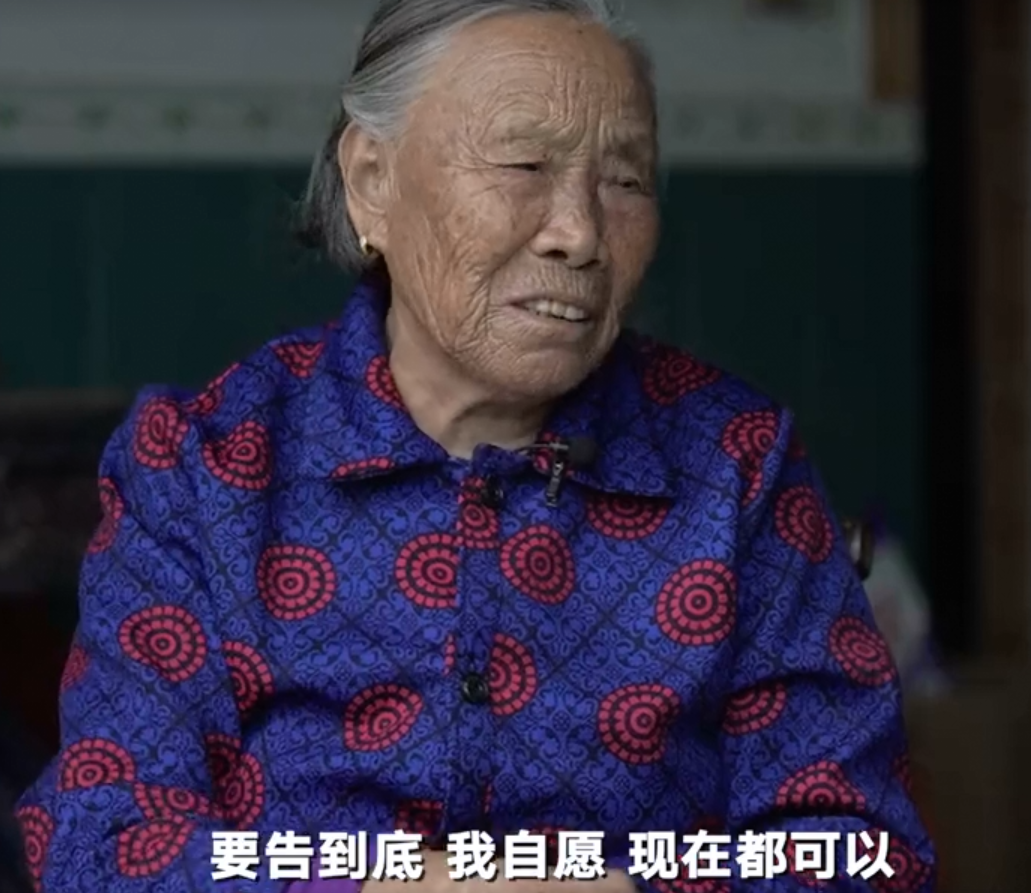 1959年汪康夫高中毕业之后,被分配到了吉安专区莲花镇(现为萍乡市莲花