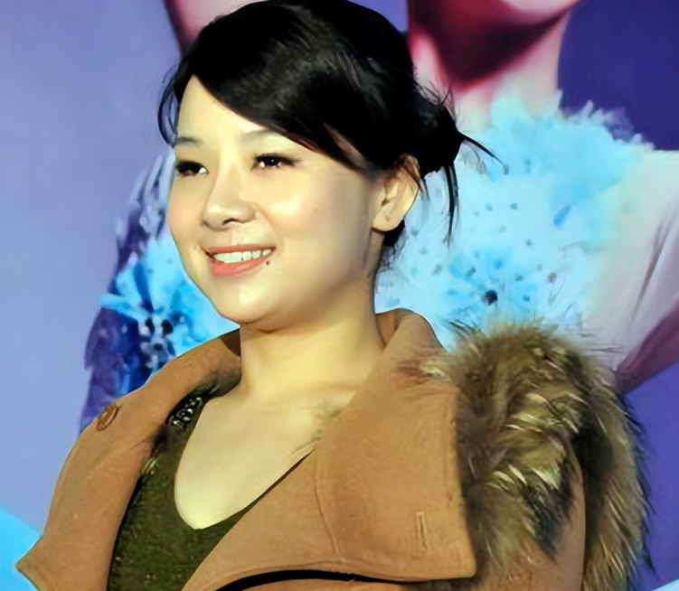 回顾盲人歌手刘赛当红时执意嫁给他如今丈夫成她坚实后盾