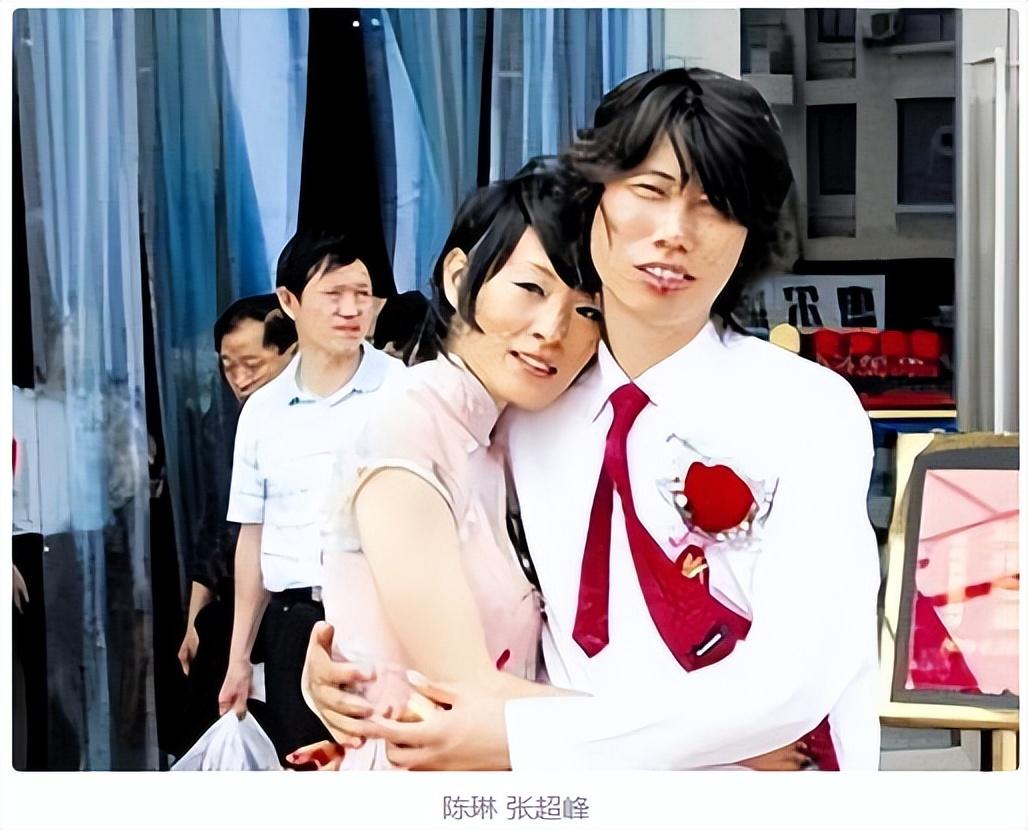 在沈永革的支持下,陈琳的知名度和人气节节攀升,成为了当红天后,推出