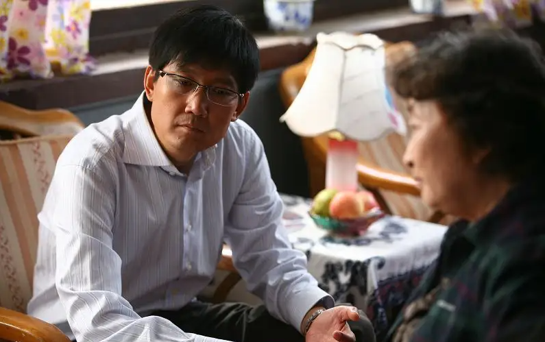 回顾李崇霄病逝不到一年再看遗孀茵娜选择才知道李崇霄多聪明
